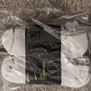 Nike Dri-FIT No Show Socks – Size Large (8–12) – 6-Pack – New in Package